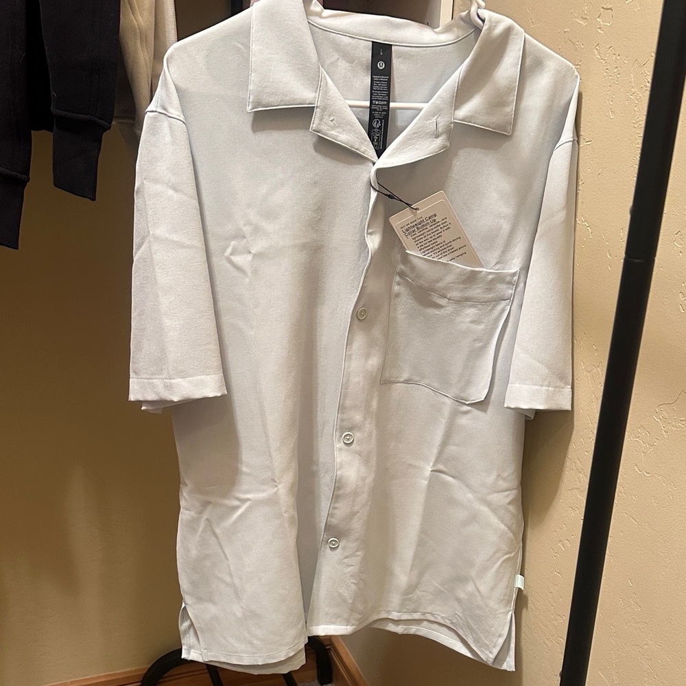 Men's Lululemon Button-Up